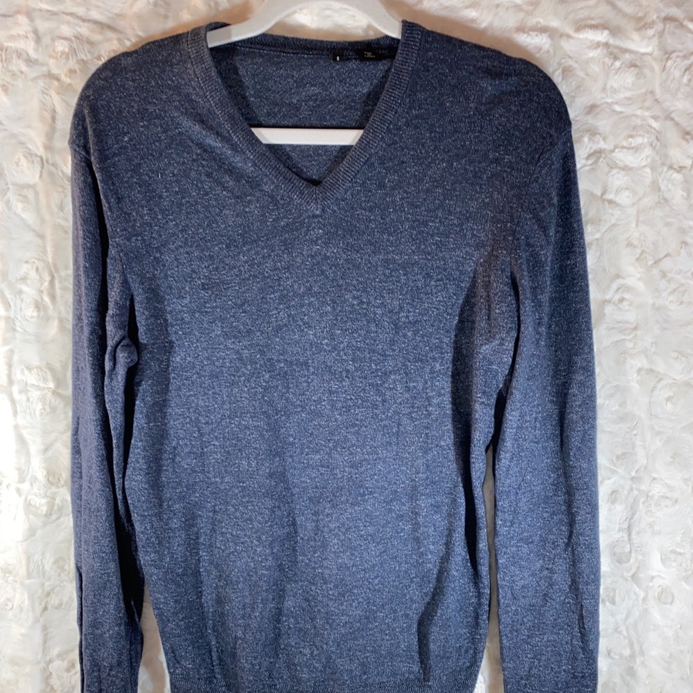 Hugo Boss size Small blue sweater men